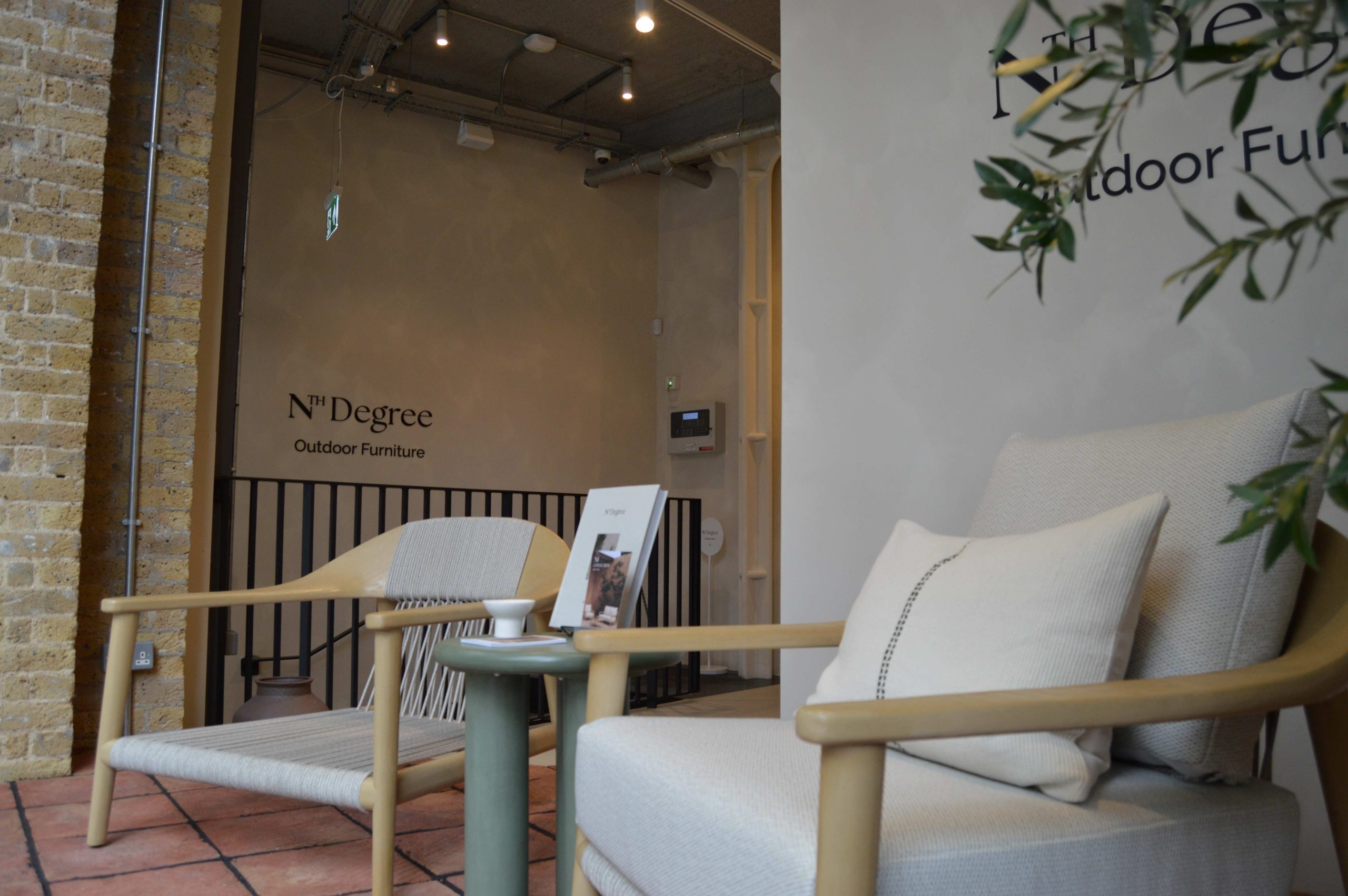 Clerkenwell Road: Commercial Showroom Fit-Out